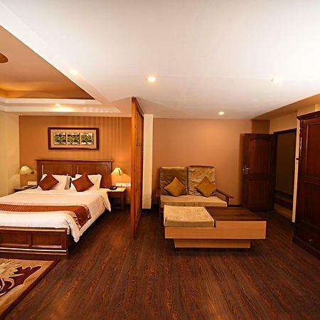 Dom Himalaya Hotel Катманду Екстер'єр фото