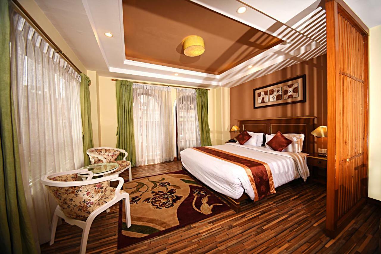 Dom Himalaya Hotel Катманду Екстер'єр фото
