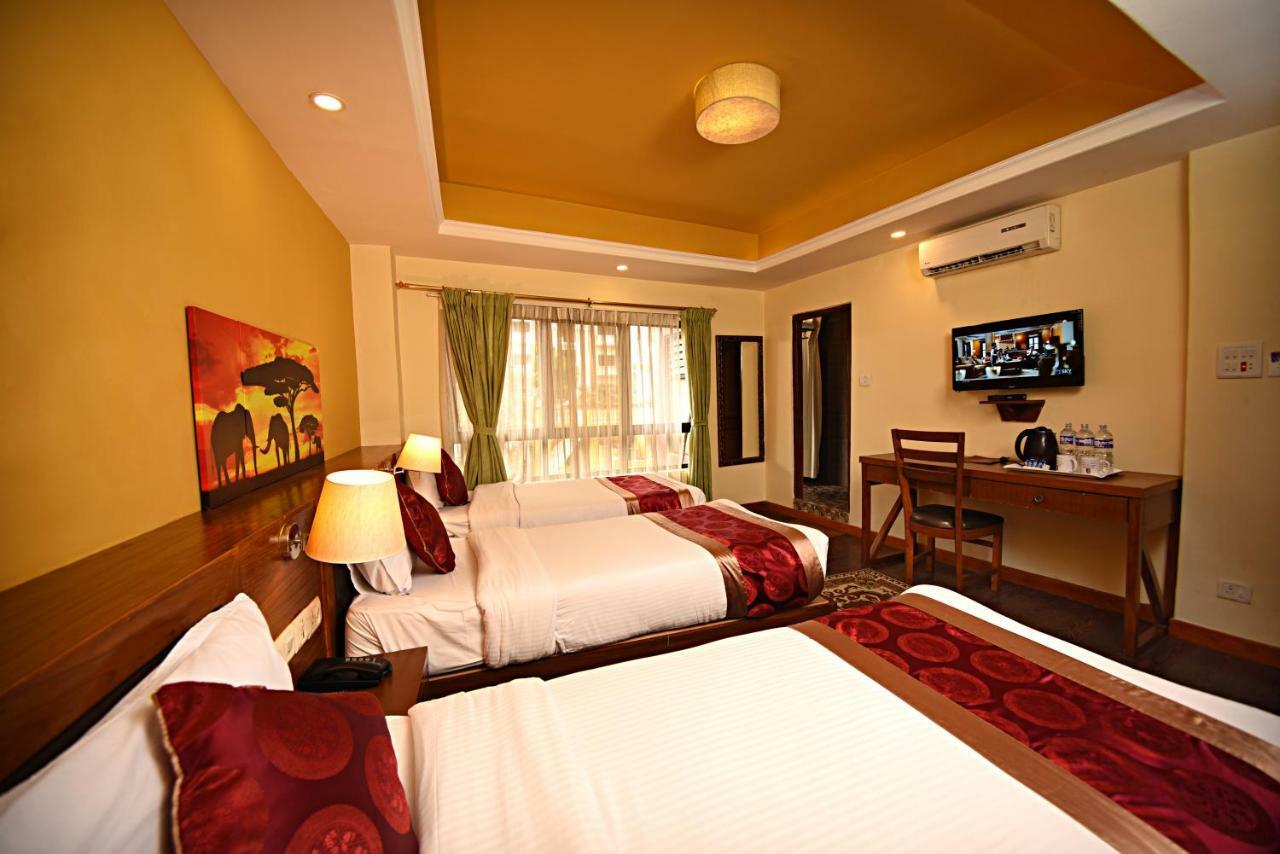 Dom Himalaya Hotel Катманду Екстер'єр фото