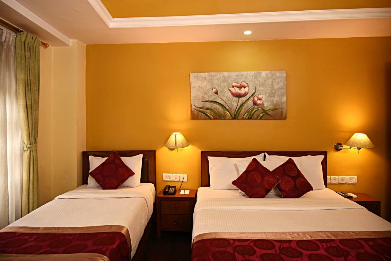 Dom Himalaya Hotel Катманду Екстер'єр фото