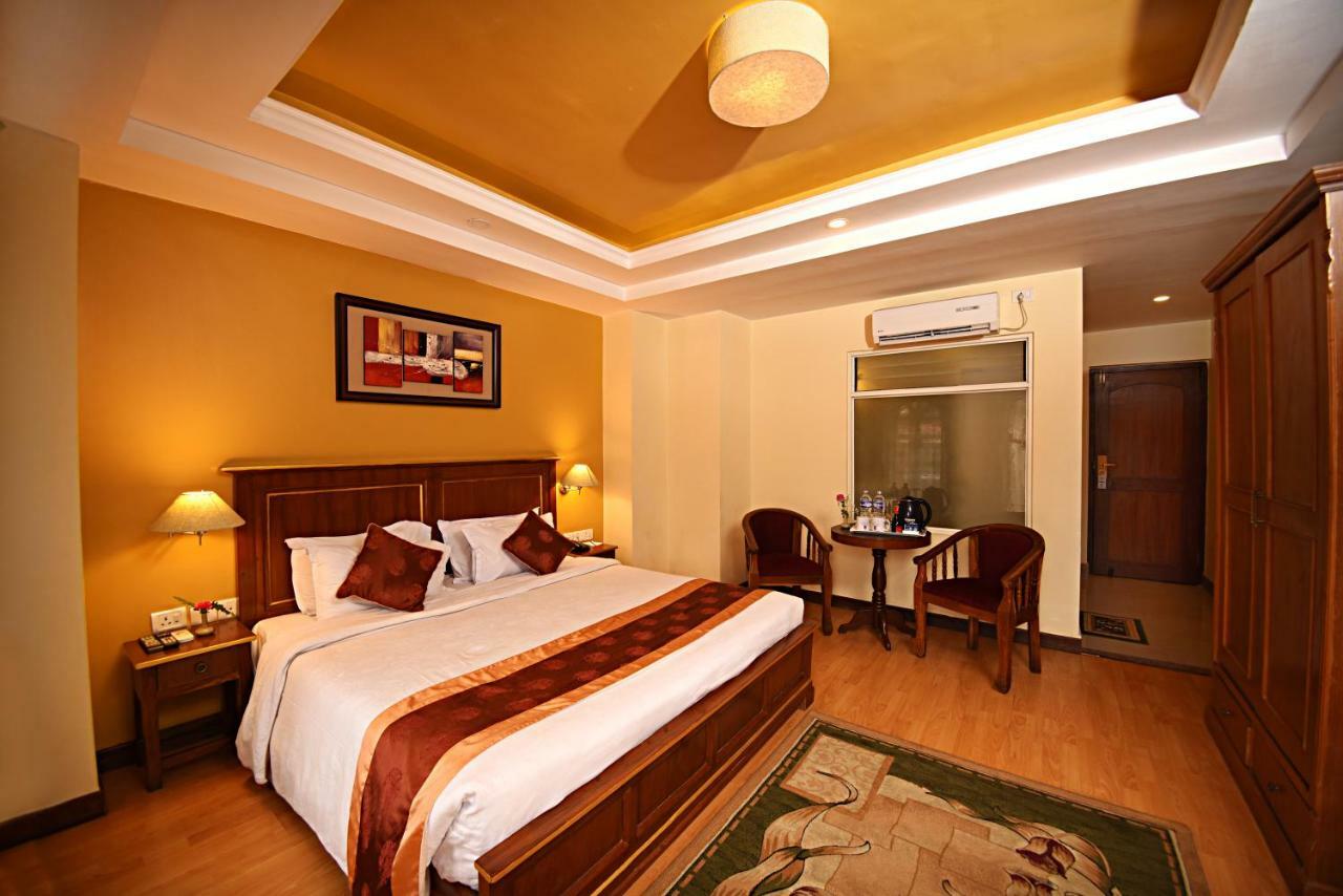 Dom Himalaya Hotel Катманду Екстер'єр фото