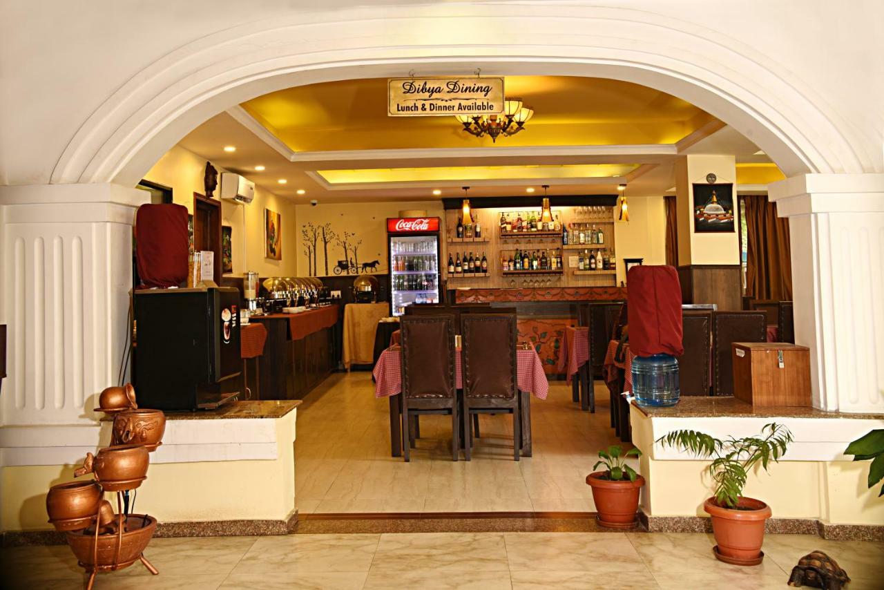 Dom Himalaya Hotel Катманду Екстер'єр фото