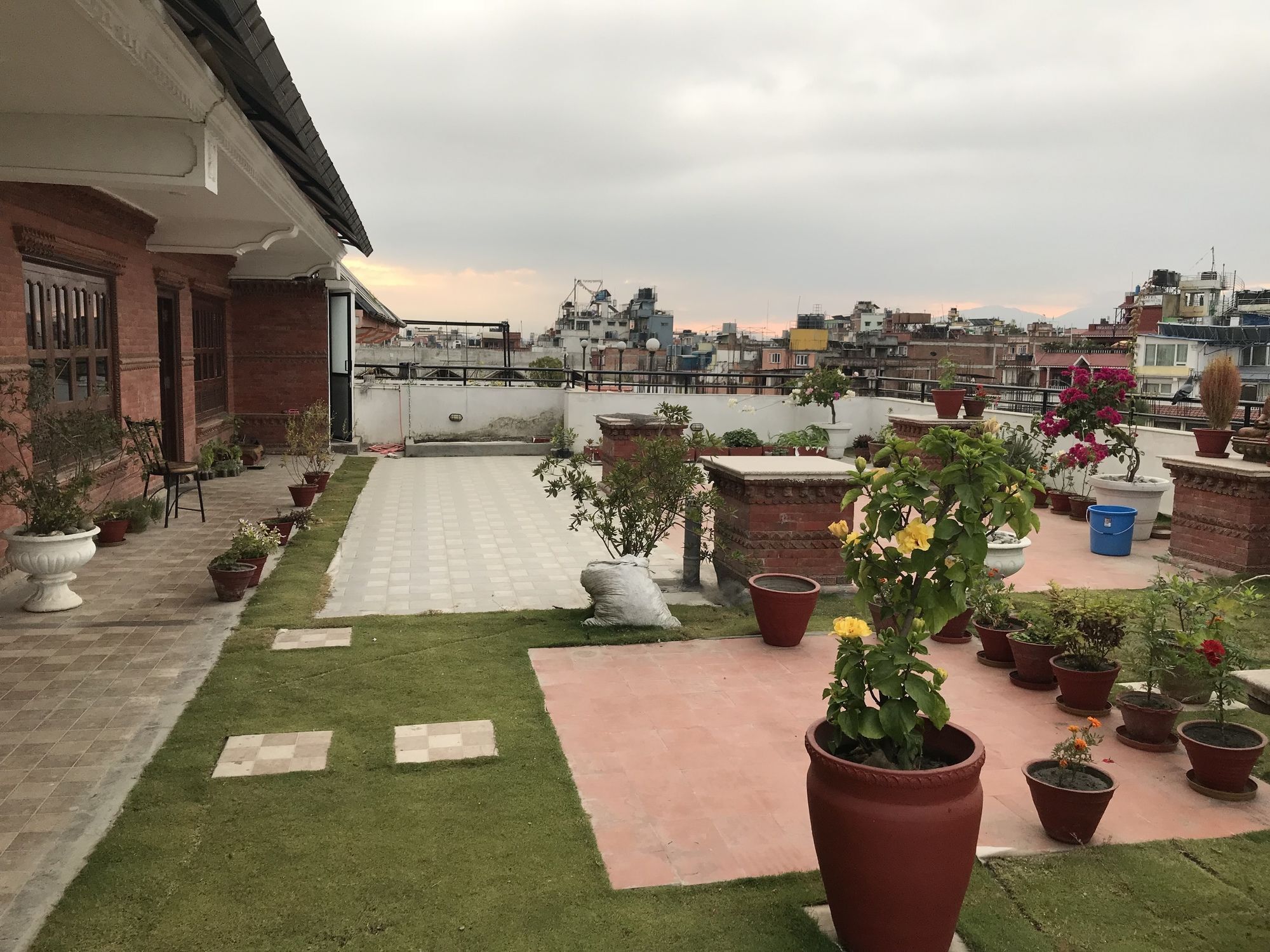 Dom Himalaya Hotel Катманду Екстер'єр фото